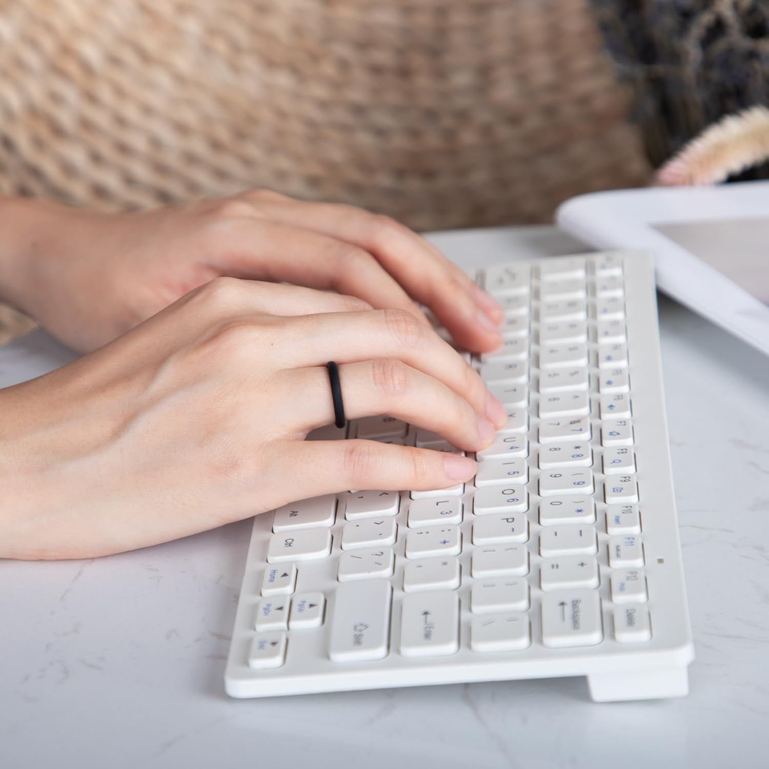 Women'S Bridal Rings Sets, Thin and Stackable Rings Silicone Women Wedding Bands，Rubber Promise Rings for Gift, Anniversary Ring for Work Out- 2.5Mm Width - 1.8Mm Thick